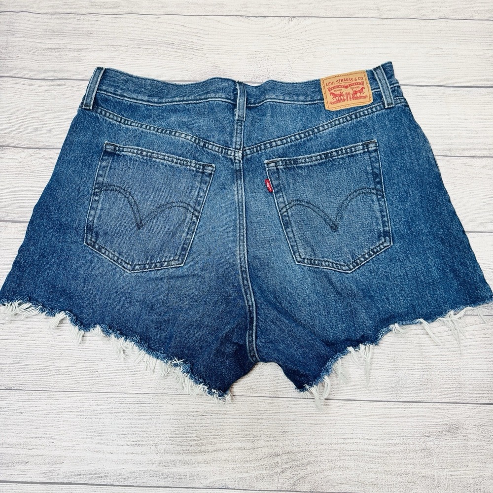 Levi's Womens High Waisted Mom Shorts Size 34 Blue Denim‎ Jean Festival